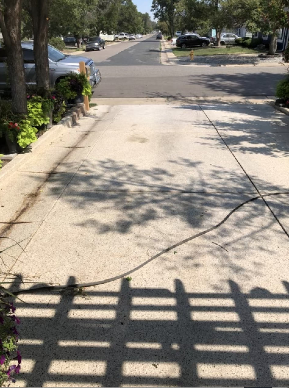 Window tracks detailed and restored before cleaning